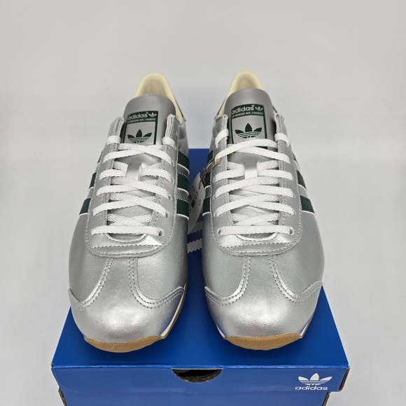 Adidas Country OG Women’s Sneakers Silver Metallic/Collegiate Green Size 7.5 New - Picture 2 of 8